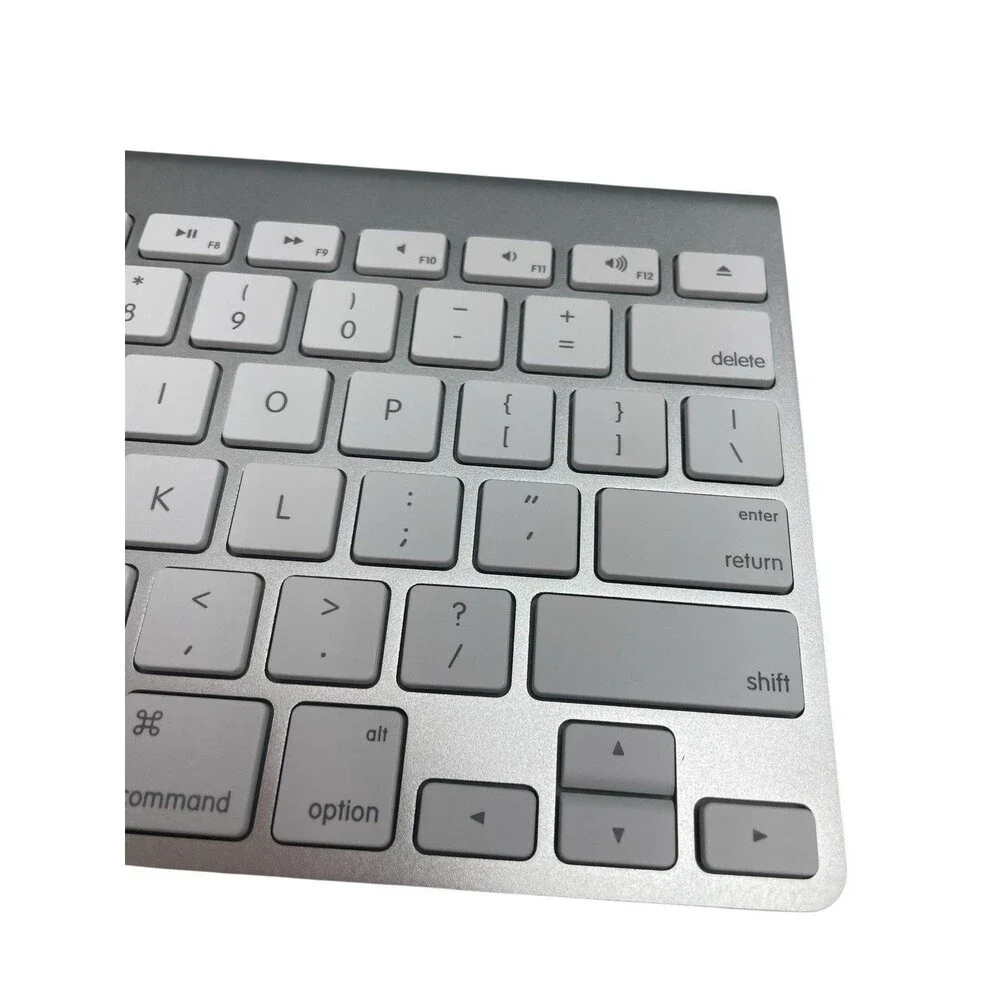 Apple Wireless Keyboard Model No. A1314 - Bluetooth Function Keys for iPad Mac